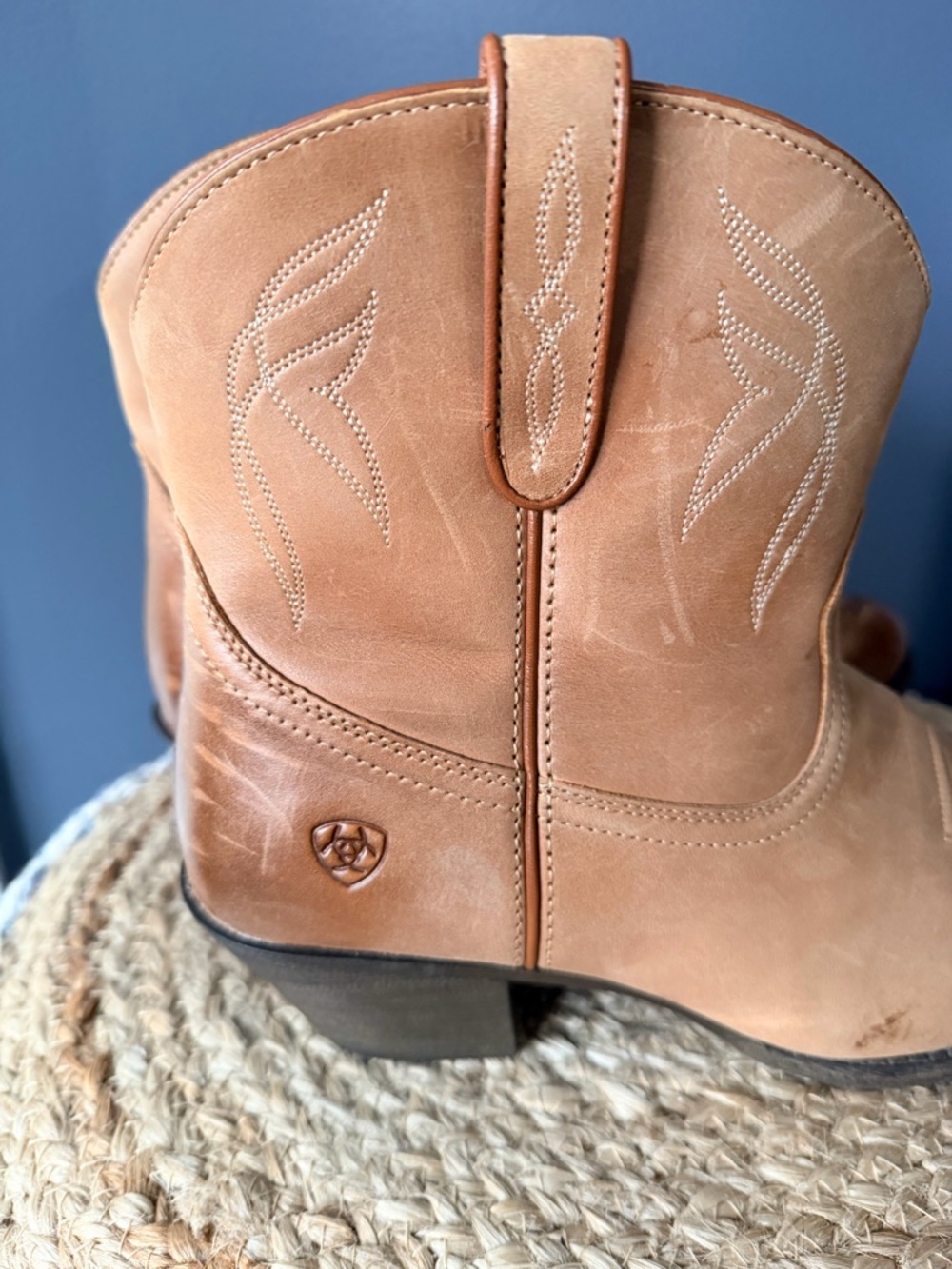 Ariat Darlin Cowgirl Short Boots - Picture 3 of 11